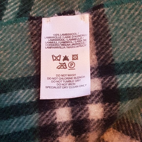 NWOT Burberry Lambswool Scarf - Picture 4 of 5
